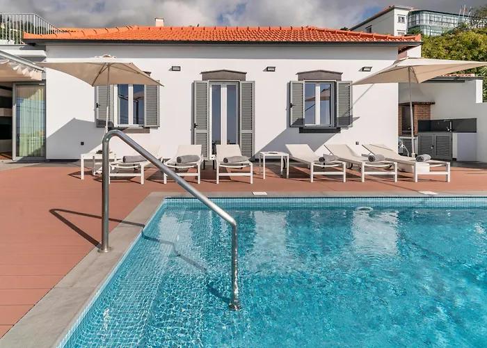 Ourmadeira - Da Portada, Character